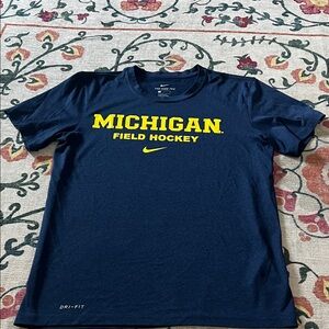Nike Navy Blue Michigan Field Hockey Tee size S